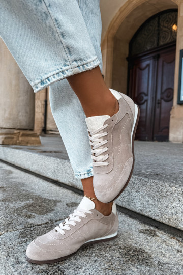 Zapatillas Barefoot con bordados en color arena Zazoo N1414