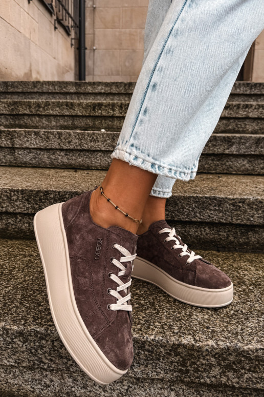 Zapatillas de ante sintético con plataforma Kobbo en color chocolate