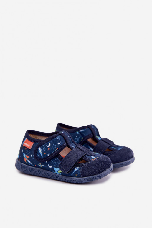 Zapatillas infantiles Milami con cierres adhesivos y cohetes en azul oscuro Reathiana