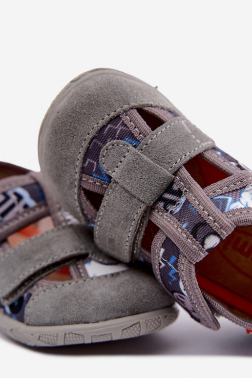 Zapatillas infantiles Milami con cierres adhesivos en gris Reathiana