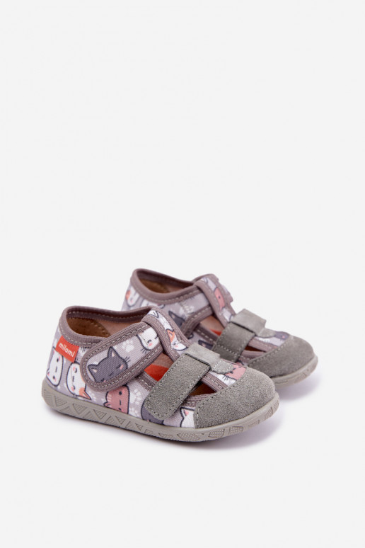 Zapatillas infantiles Milami con cierres adhesivos y gatos en gris Reathiana
