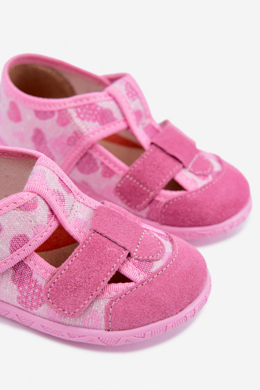 Zapatillas infantiles Milami con cierres adhesivos y corazones brillantes en rosa Reathiana