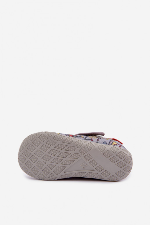 Zapatillas infantiles Milami con cierres adhesivos en gris Jasimrra