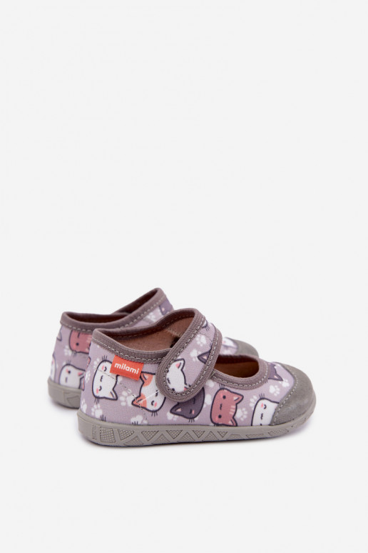 Zapatillas infantiles Milami con cierres adhesivos y gatos en gris Esnia
