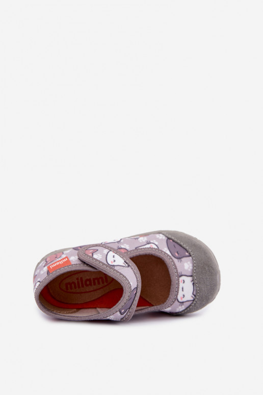 Zapatillas infantiles Milami con cierres adhesivos y gatos en gris Esnia