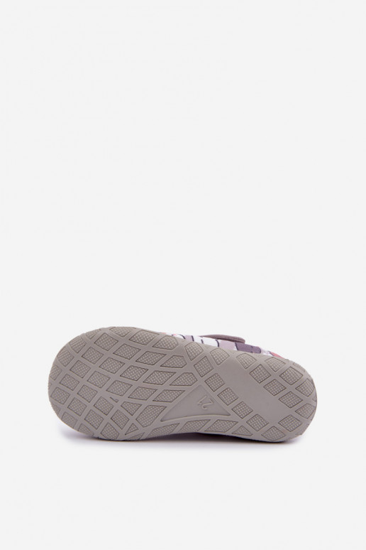 Zapatillas infantiles Milami con cierres adhesivos y gatos en gris Esnia