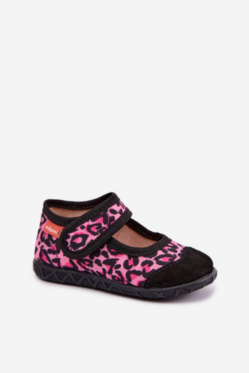 Zapatillas infantiles Milami con cierres adhesivos y patrones de leopardo en rosa y negro Esnia
