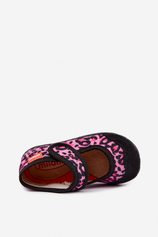 Zapatillas infantiles Milami con cierres adhesivos y patrones de leopardo en rosa y negro Esnia