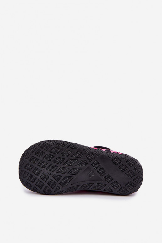 Zapatillas infantiles Milami con cierres adhesivos y patrones de leopardo en rosa y negro Esnia