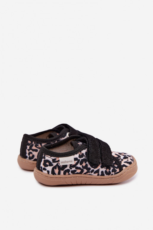 Zapatillas infantiles con estampado de leopardo Milami color arena Saphira