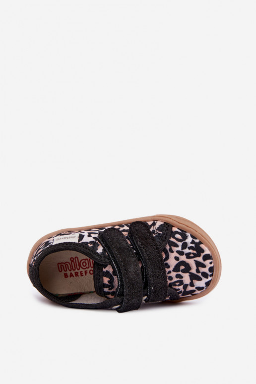 Zapatillas infantiles con estampado de leopardo Milami color arena Saphira