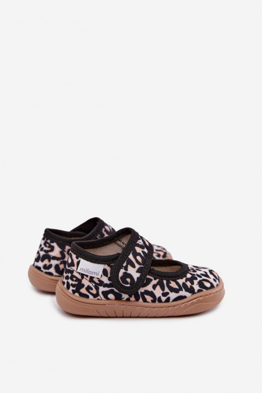 Bailarinas infantiles con estampado de leopardo color arena Caelia