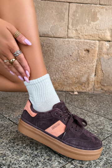botas de estilo sneaker de ante sintético para mujeres aisladas Big Star UU274770 color chocolate