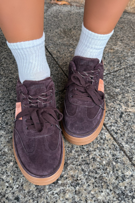 botas de estilo sneaker de ante sintético para mujeres aisladas Big Star UU274770 color chocolate