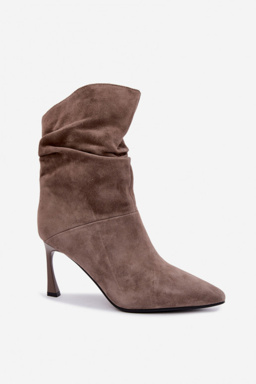 botines de ante sintético con tacones finos aislados con volantes D&A JC62-1038 en gris