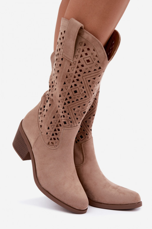 botas altas con elementos recortados en estilo vaquero con tacones S.Barski HY62-8126 en color arena