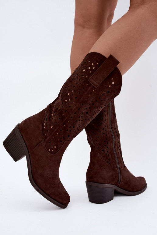 botas altas con elementos recortados en estilo vaquero con tacones S.Barski HY62-8126 en color chocolate