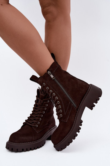 botines de trabajo para mujeres de ante sintético aislados D&A JC62-1035 en color chocolate