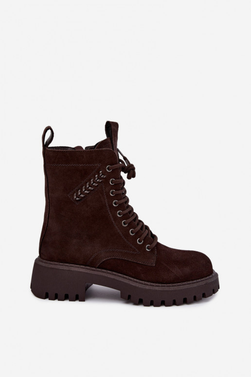 botines de trabajo para mujeres de ante sintético aislados D&A JC62-1035 en color chocolate
