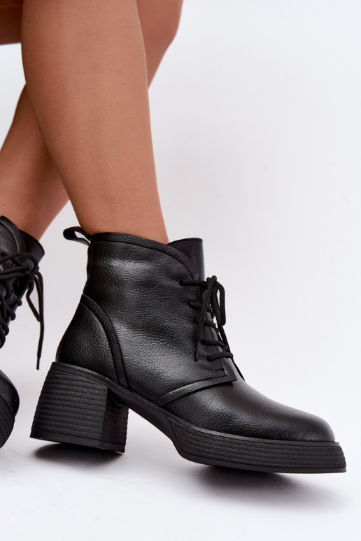 botines aislados para mujeres D&A CR62-3368 en negro