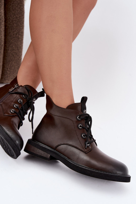 botines aislados con tacones anchos D&A CR62-3337 en color chocolate