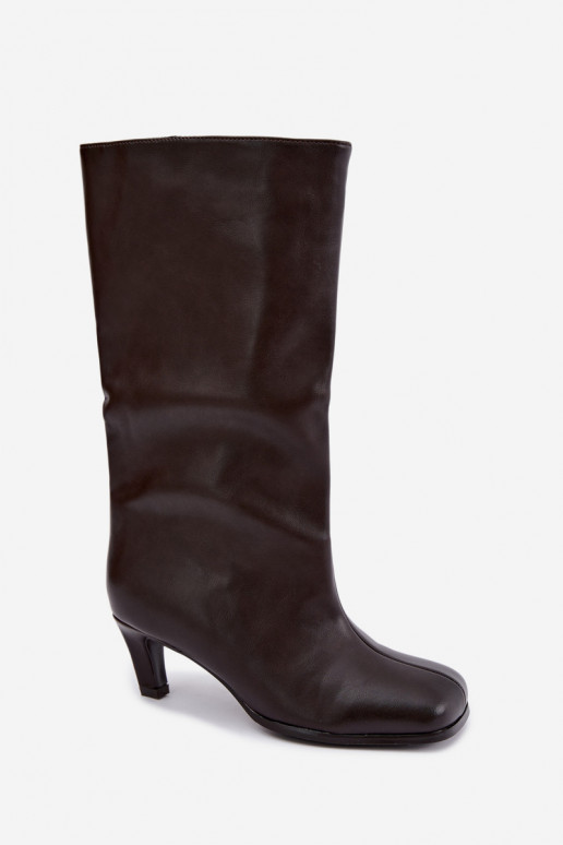 Botas largas sin cordones con tacones chocolate Caldira