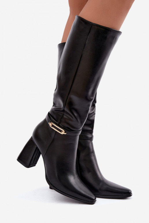 Botas altas cálidas con correas decorativas y tacón bloque en negro Luvessa