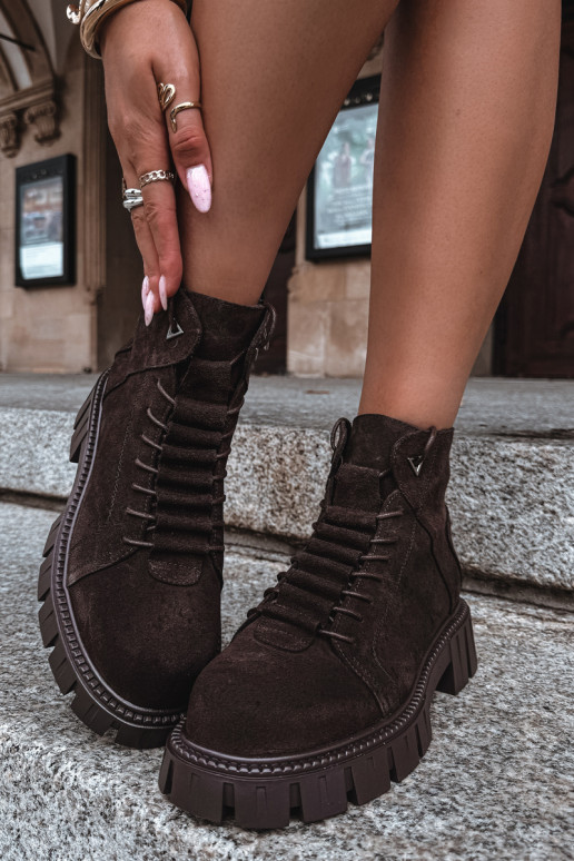 zapatos de ante para mujeres con plataforma D&A JC62-1045 en color chocolate