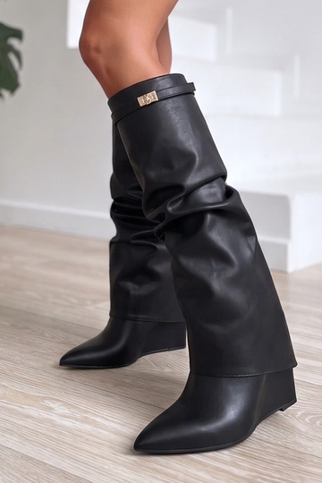 Botines negros en plataforma con caña doblada Elissabeth 2