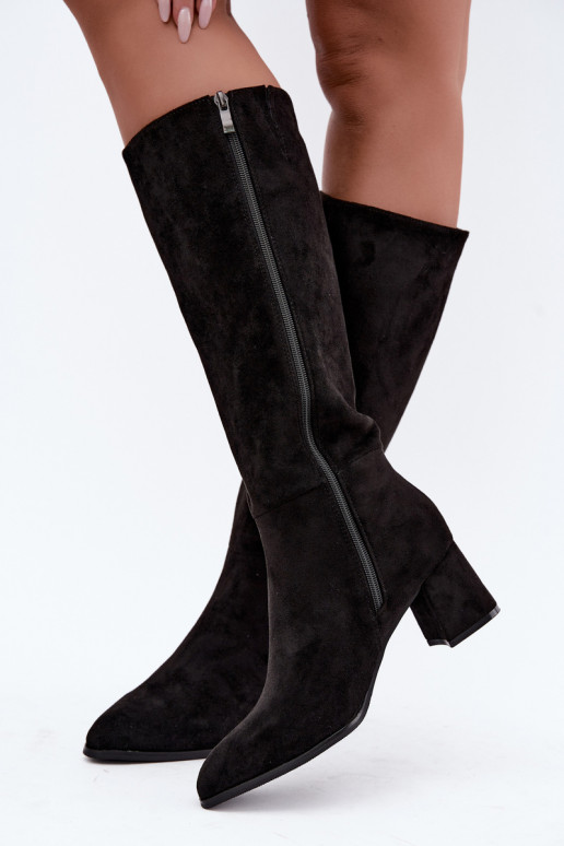 Botas de mujer aisladas hasta la rodilla con tacón en negro Raleya