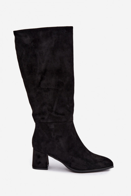 Botas de mujer aisladas hasta la rodilla con tacón en negro Raleya