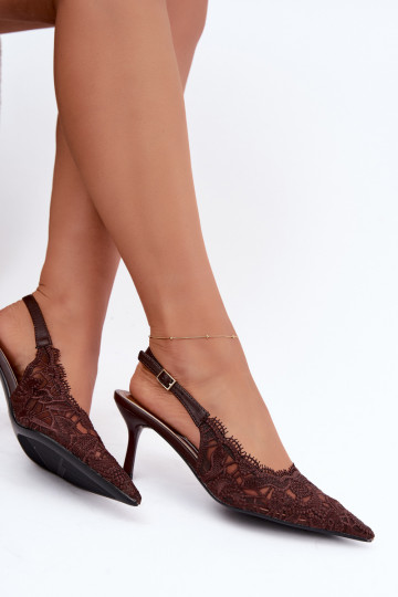 Sandalias con cordones y tacones finos en color chocolate Talmeria