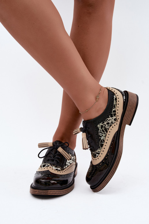 Zapatos de cuero para mujer con cordones y borlas Tai turiciejka K7816-01 en negro