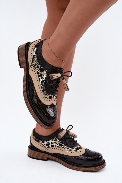 Zapatos de cuero para mujer con cordones y borlas Tai turiciejka K7816-01 en negro