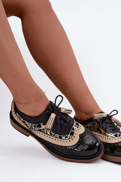 Zapatos de cuero para mujer con cordones y borlas Tai turiciejka K7816-01 en negro