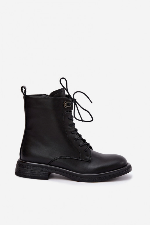 Botines de cuero aislados Tai turiciejka K7751-01 en negro