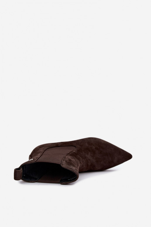 Botas de ante aisladas con tacones Tai turiciejka K7756-02 en chocolate