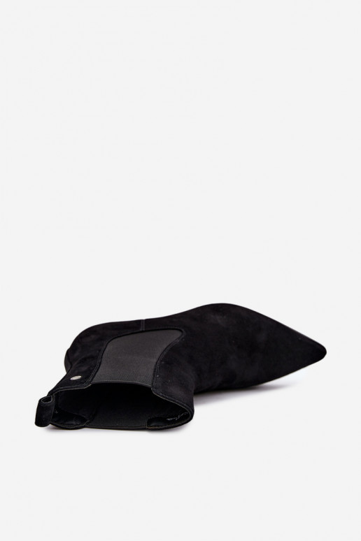 Botas de ante aisladas con tacones Tai turiciejka K7756-01 en negro