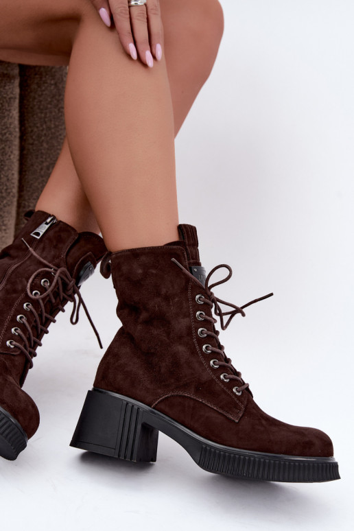 Botines de ante aislados Klocke Tai turiciejka K7675-29 en chocolate