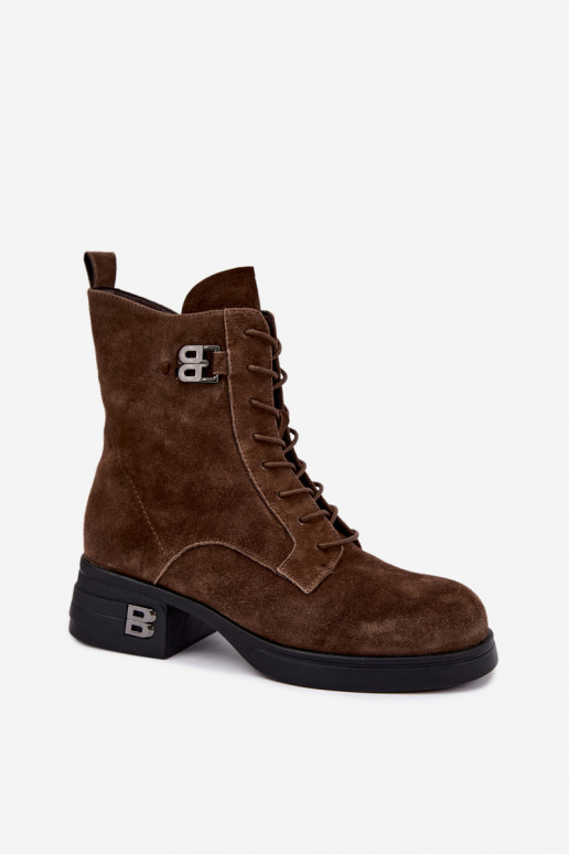 Botas de mujer de ante sintético aisladas Vinceza 67044 marrón