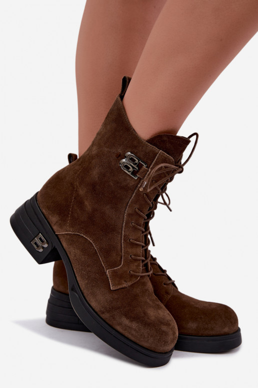 Botas de mujer de ante sintético aisladas Vinceza 67044 marrón