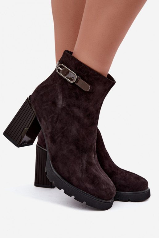 Botines aislados de ante sintético con tacón Vinceza 91172 chocolate