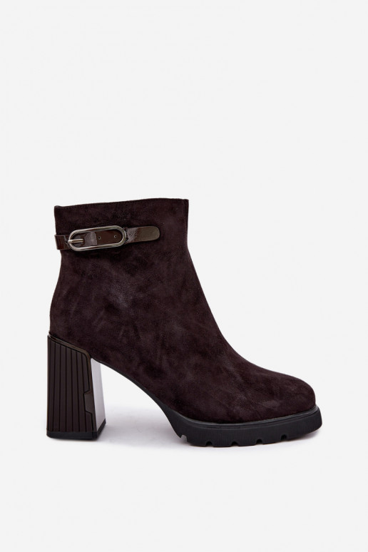 Botines aislados de ante sintético con tacón Vinceza 91172 chocolate