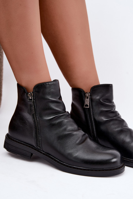 Botines aislados con volantes y tacones anchos Vinceza 58683 negro