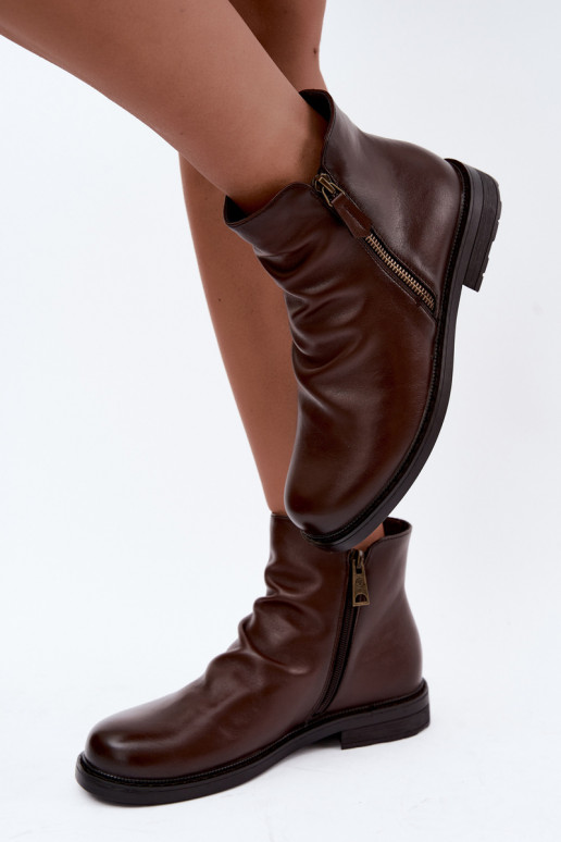 Botines aislados con volantes y tacones anchos Vinceza 58683 marrón