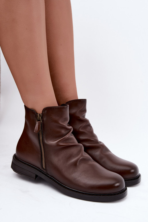 Botines aislados con volantes y tacones anchos Vinceza 58683 marrón