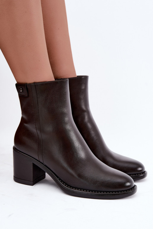 Botines aislados con tacón Vinceza 58655 chocolate