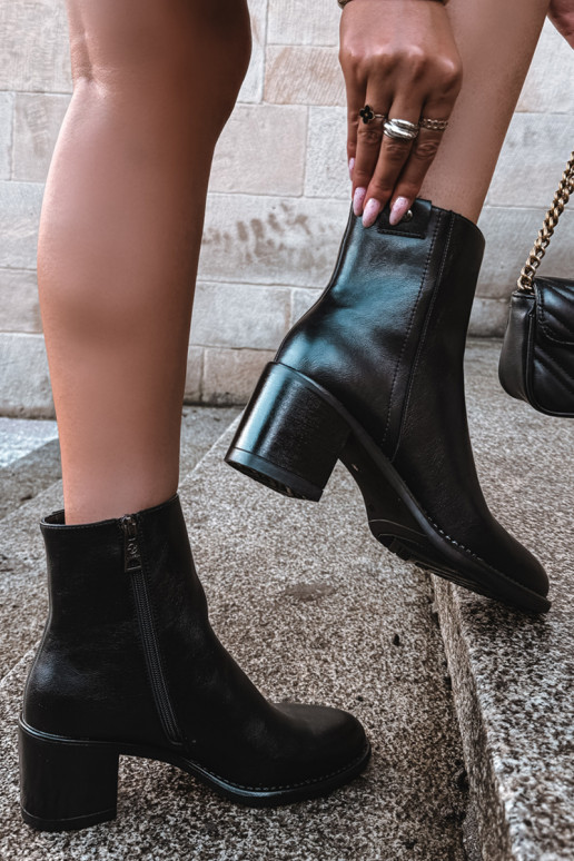 Botines aislados con tacón Vinceza 58655 negro