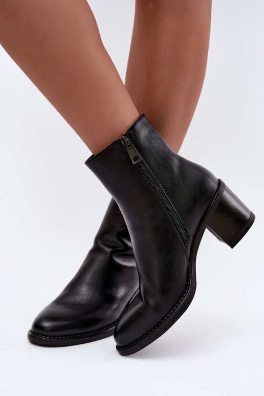 Botines aislados con tacón Vinceza 58655 negro