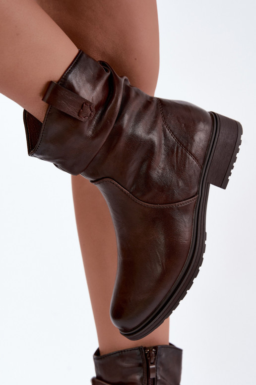 Botines de mujer calentitos con arrugas en chocolate